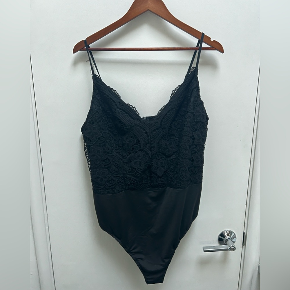 Black Lace Body Suit Size Extra Large (XL)